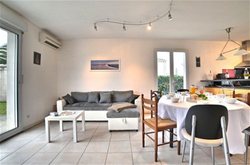 Photo 1 - 4 bedroom House in Saint-Georges-d'Oléron with garden and sea view