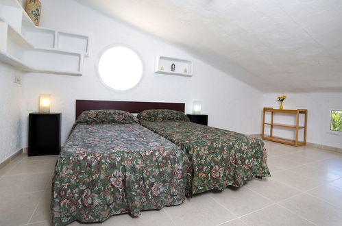 Foto 10 - Casa con 5 camere da letto a Calp con piscina privata e giardino