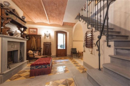 Photo 8 - 6 bedroom House in Borgo San Lorenzo with private pool and garden