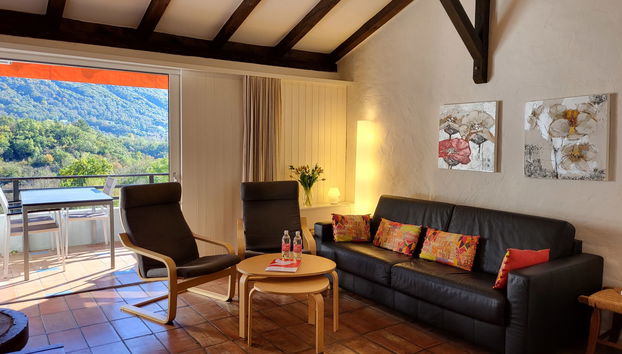 Apartamento de 2 quartos em Capriasca com piscina e jardim - Foto 2