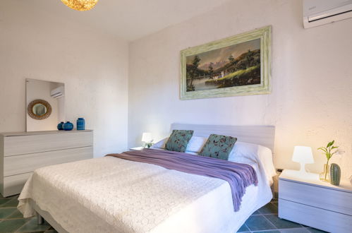 Foto 15 - Appartamento con 2 camere da letto a Golfo Aranci con giardino e vista mare