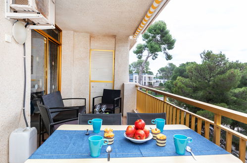 Photo 2 - 1 bedroom Apartment in Salou with swimming pool and garden