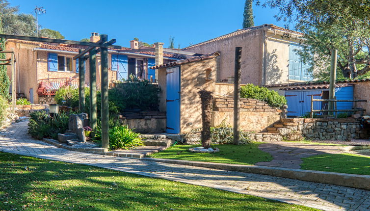 Foto 1 - Casa de 3 quartos em Fréjus com piscina privada e vistas do mar