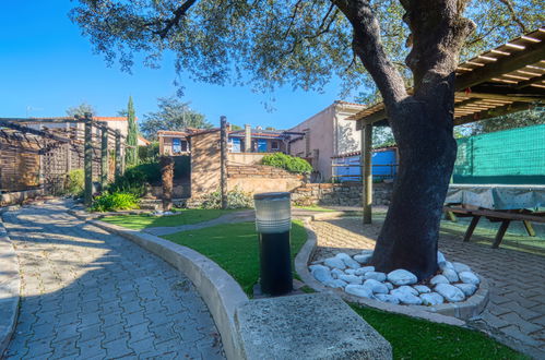 Photo 11 - Maison de 3 chambres à Fréjus avec piscine privée et jardin