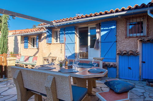 Photo 20 - Maison de 3 chambres à Fréjus avec piscine privée et vues à la mer