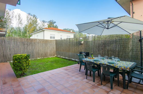 Photo 13 - 2 bedroom Apartment in Lucca with garden