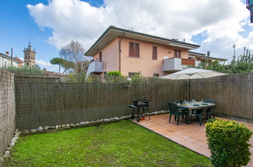 Photo 19 - 2 bedroom Apartment in Lucca with garden