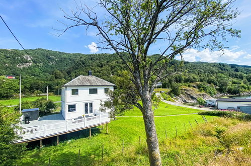 Photo 25 - 5 bedroom House in Hyllestad with garden and terrace