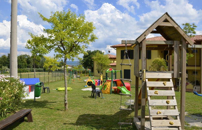 3 bedroom Apartment in Moniga del Garda with swimming pool and garden - Photo 21