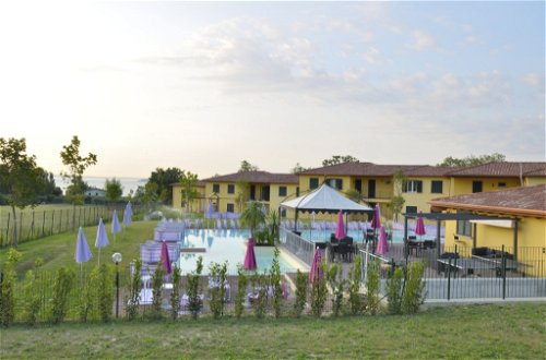 Foto 23 - Appartamento con 2 camere da letto a Moniga del Garda con piscina e vista sulle montagne