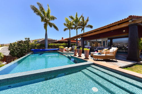 Photo 1 - Maison de 3 chambres à San Bartolomé de Tirajana avec piscine privée et vues à la mer