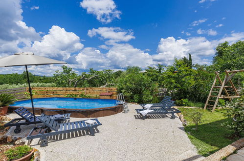 Photo 3 - Maison de 3 chambres à Marčana avec piscine privée et vues à la mer