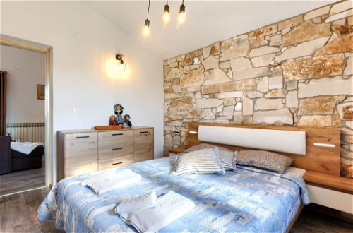 Foto 30 - Casa con 3 camere da letto a Marčana con piscina privata e vista mare