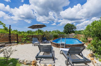 Photo 2 - Maison de 3 chambres à Marčana avec piscine privée et vues à la mer