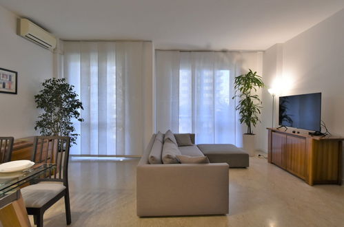 Foto 10 - Apartamento de 3 quartos em Milão com jardim