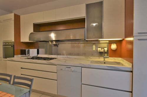 Foto 16 - Apartment mit 3 Schlafzimmern in Mailand mit garten