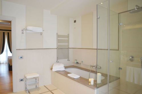 Foto 17 - Apartamento de 2 quartos em San Casciano dei Bagni com piscina e jardim