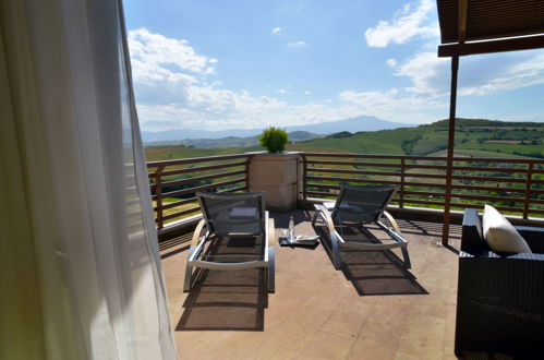 Photo 17 - 2 bedroom Apartment in San Casciano dei Bagni with swimming pool and garden