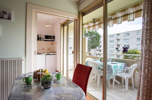 Foto 7 - Apartamento en Cagnes-sur-Mer con jardín y vistas al mar