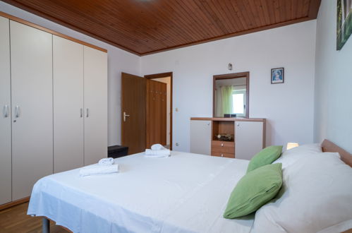 Foto 48 - Casa con 3 camere da letto a Selca con piscina privata e vista mare