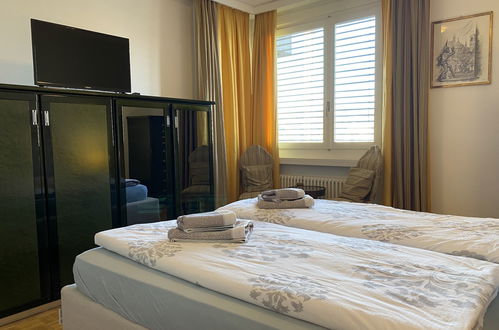 Foto 20 - Appartamento con 2 camere da letto a Paradiso