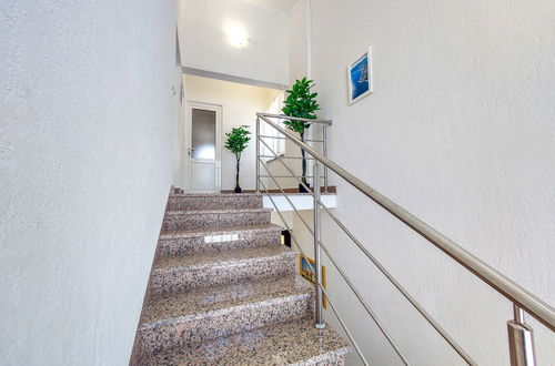 Photo 26 - Appartement de 1 chambre à Baška avec jardin