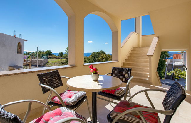 1 bedroom Apartment in Crikvenica with garden - Photo 1