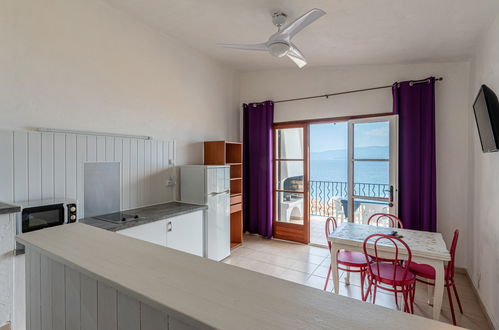 Foto 5 - Apartamento de 1 habitación en Calcatoggio con piscina y vistas al mar