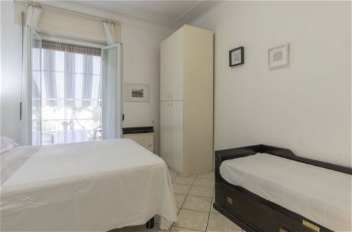 Foto 13 - Apartment mit 1 Schlafzimmer in Sanremo mit blick aufs meer