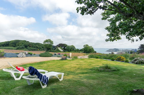 Photo 1 - Maison de 2 chambres à Locquirec avec jardin et vues à la mer