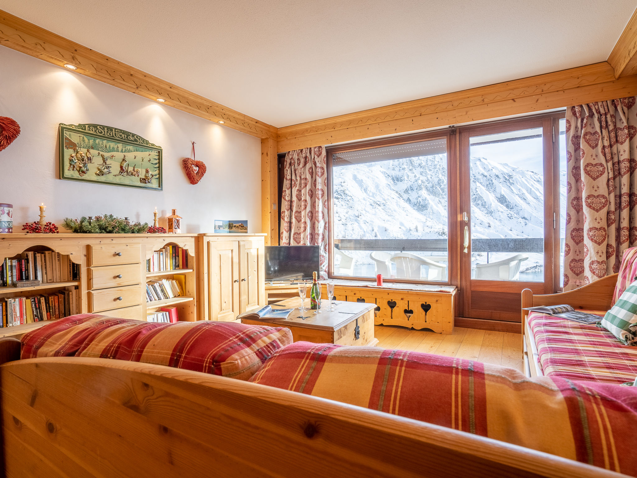 Foto 1 - Appartamento con 2 camere da letto a Tignes con vista sulle montagne