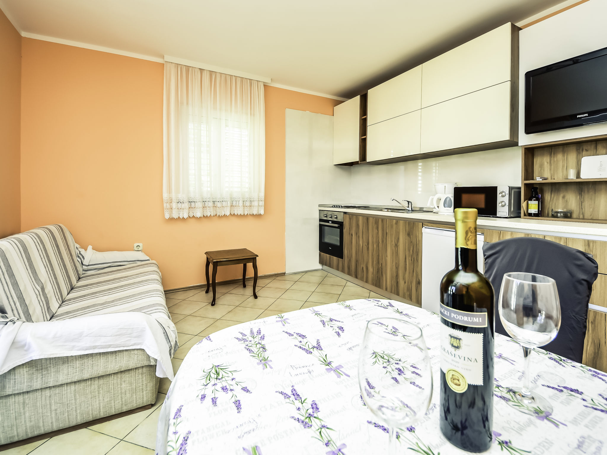Foto 2 - Apartment mit 1 Schlafzimmer in Starigrad mit terrasse und blick aufs meer