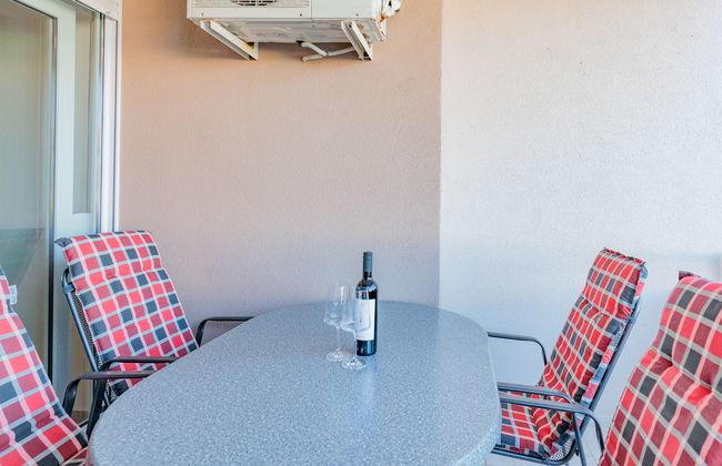 Apartamento de 2 quartos em Nin com piscina e jardim - Foto 12