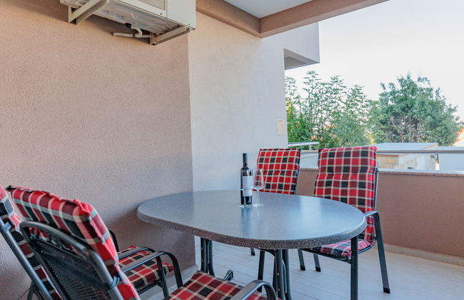 Apartamento de 2 quartos em Nin com piscina e jardim - Foto 13