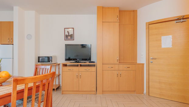 Apartment mit 2 Schlafzimmern in Nin mit schwimmbad und garten - Foto 4