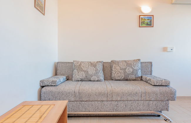 Apartamento de 2 quartos em Nin com piscina e jardim - Foto 5