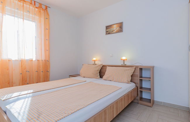 Apartamento de 2 quartos em Nin com piscina e jardim - Foto 7