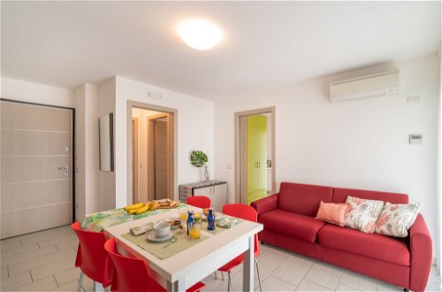 Foto 8 - Apartment mit 2 Schlafzimmern in Lignano Sabbiadoro mit blick aufs meer