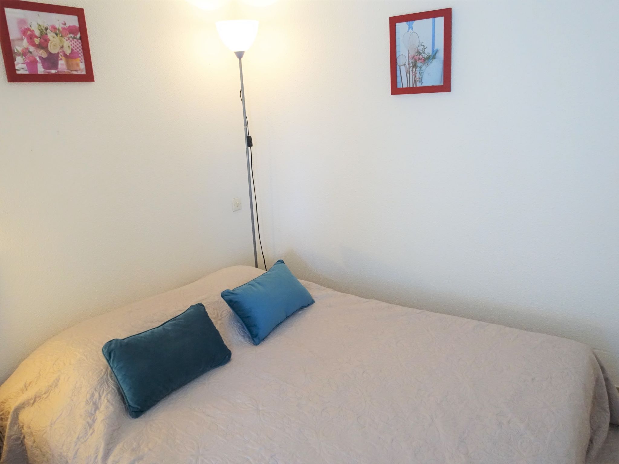 Foto 4 - Appartamento con 1 camera da letto a Narbonne con vista mare