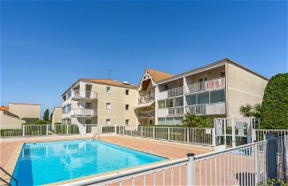 Foto 1 - Apartamento de 1 quarto em Vaux-sur-Mer com piscina privada e vistas do mar
