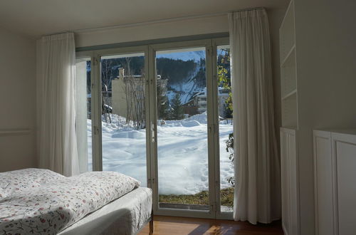 Foto 5 - Appartamento con 2 camere da letto a Engelberg con giardino