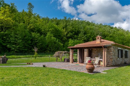 Foto 29 - Casa de 2 habitaciones en Montieri con piscina y jardín