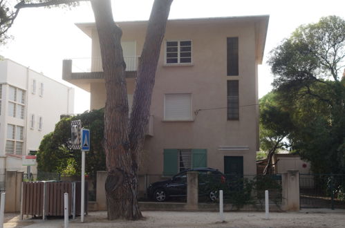 Foto 16 - Apartamento de 2 habitaciones en Saint-Cyr-sur-Mer con terraza y vistas al mar