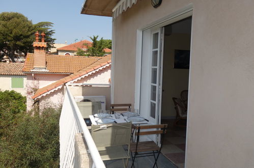 Foto 11 - Apartment mit 2 Schlafzimmern in Saint-Cyr-sur-Mer mit terrasse und blick aufs meer