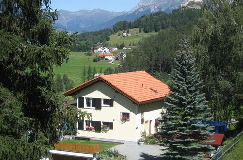 Foto 2 - Appartamento con 2 camere da letto a Scuol con vasca idromassaggio