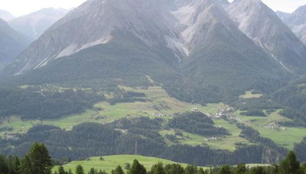 Apartamento de 2 quartos em Scuol com banheira de hidromassagem - Foto 3