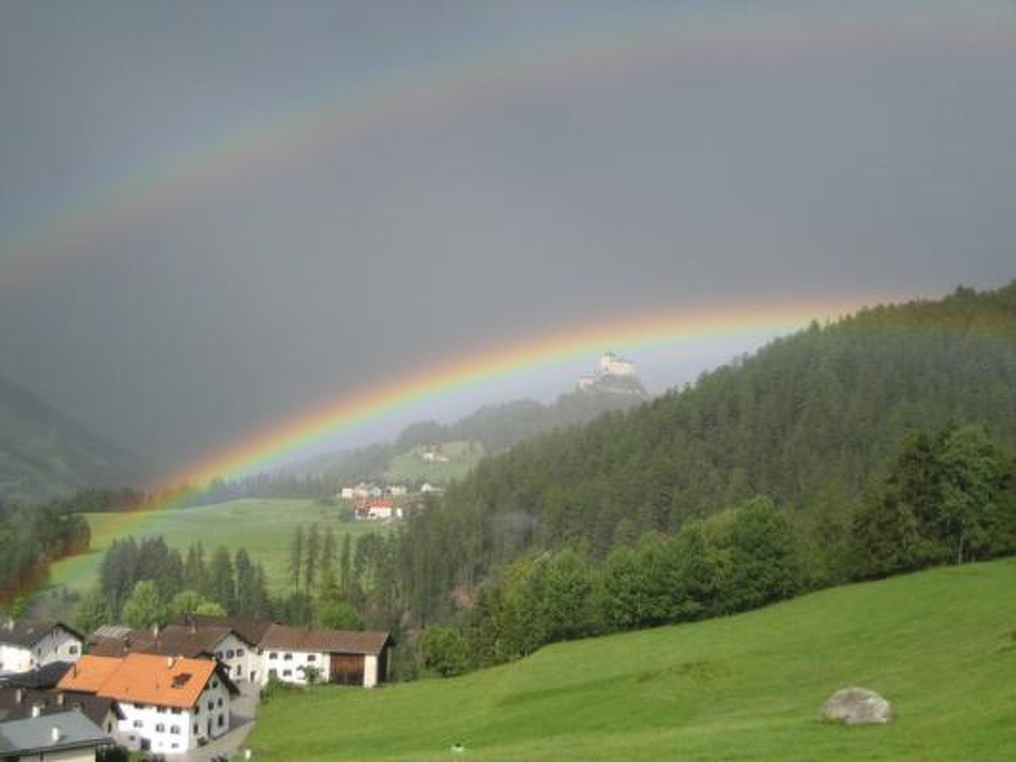 Foto 6 - Appartamento con 2 camere da letto a Scuol con vasca idromassaggio e vista sulle montagne