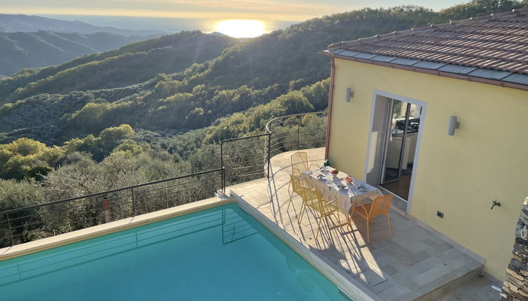 Foto 1 - Casa con 2 camere da letto a Prelà con piscina privata e giardino