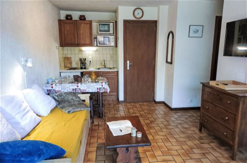 Foto 2 - Apartment mit 1 Schlafzimmer in Saint-Gervais-les-Bains mit schwimmbad und blick auf die berge