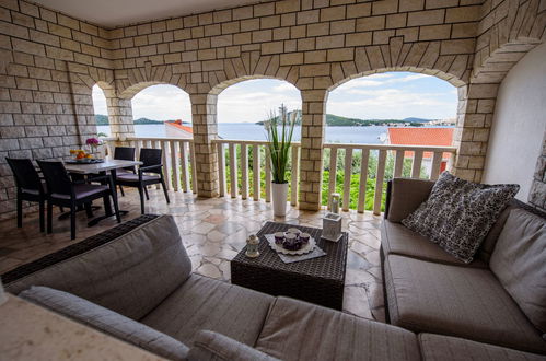 Photo 2 - 2 bedroom Apartment in Rogoznica with terrace and sea view